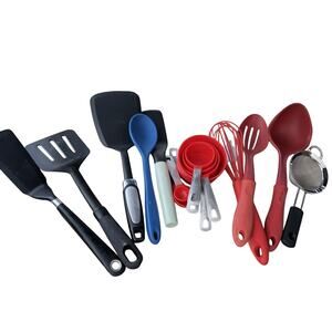 16 Kitchen Utensils - 4 Measuring Cups 3 Spoons Ladle Whisk Large Spoon Spatulas